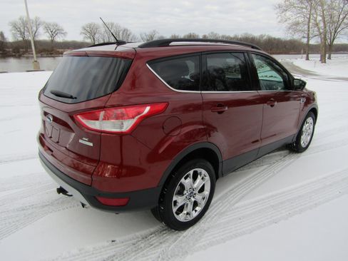 Used 2014 Ford Escape SE w/ Equipment Group 201A image 4
