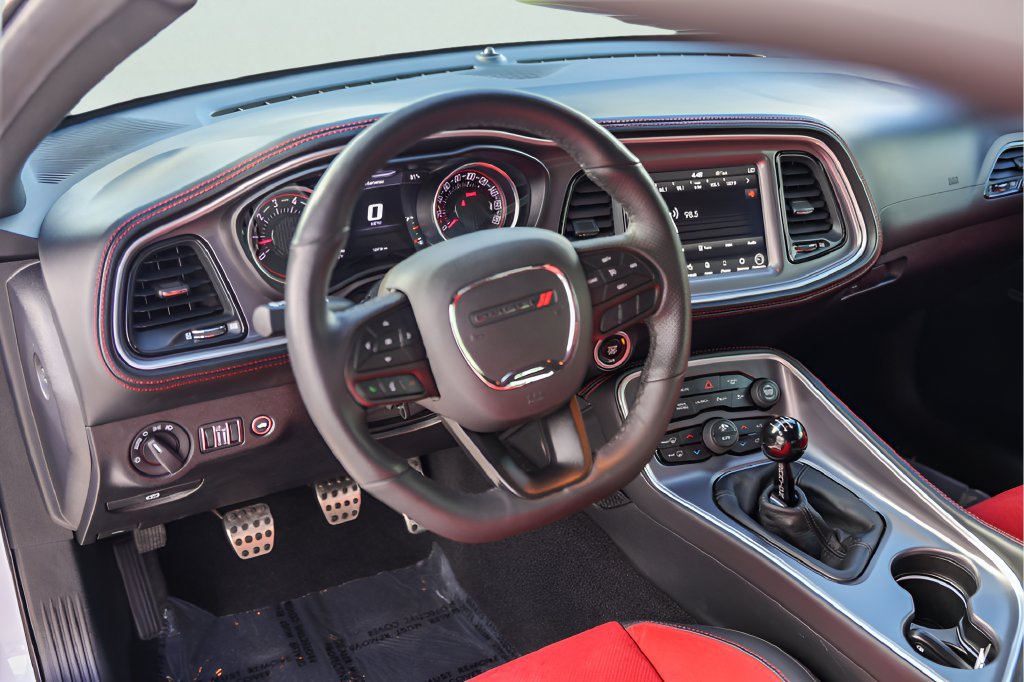 Used 2022 Dodge Challenger R/T Scat Pack RWD image 14