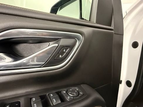 Used 2021 GMC Yukon AT4 w/ AT4 Premium Package AWD/4WD image 23