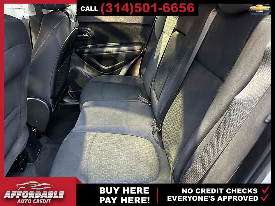 Used 2016 Chevrolet Trax LS AWD/4WD image 11
