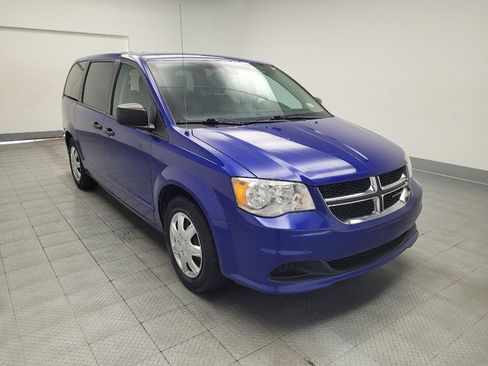 Used 2019 Dodge Grand Caravan SE w/ UConnect Hands-Free Group FWD image 13