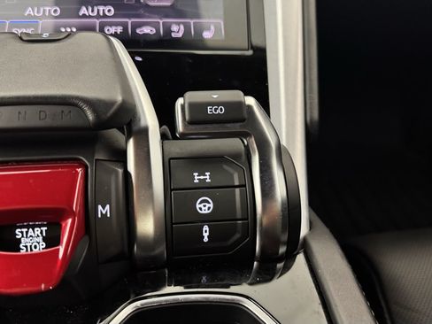 Used 2019 Lamborghini Urus AWD/4WD image 29