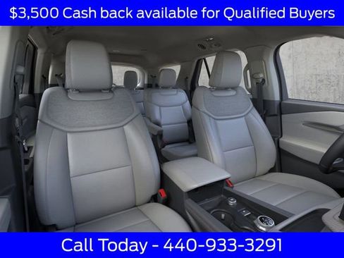 New 2026 Ford Explorer Active w/ Active Comfort Package image 12