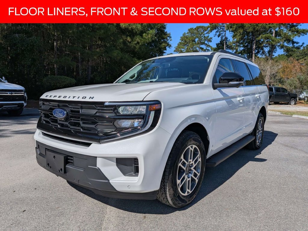 Used 2025 Ford Expedition Active AWD/4WD image 10