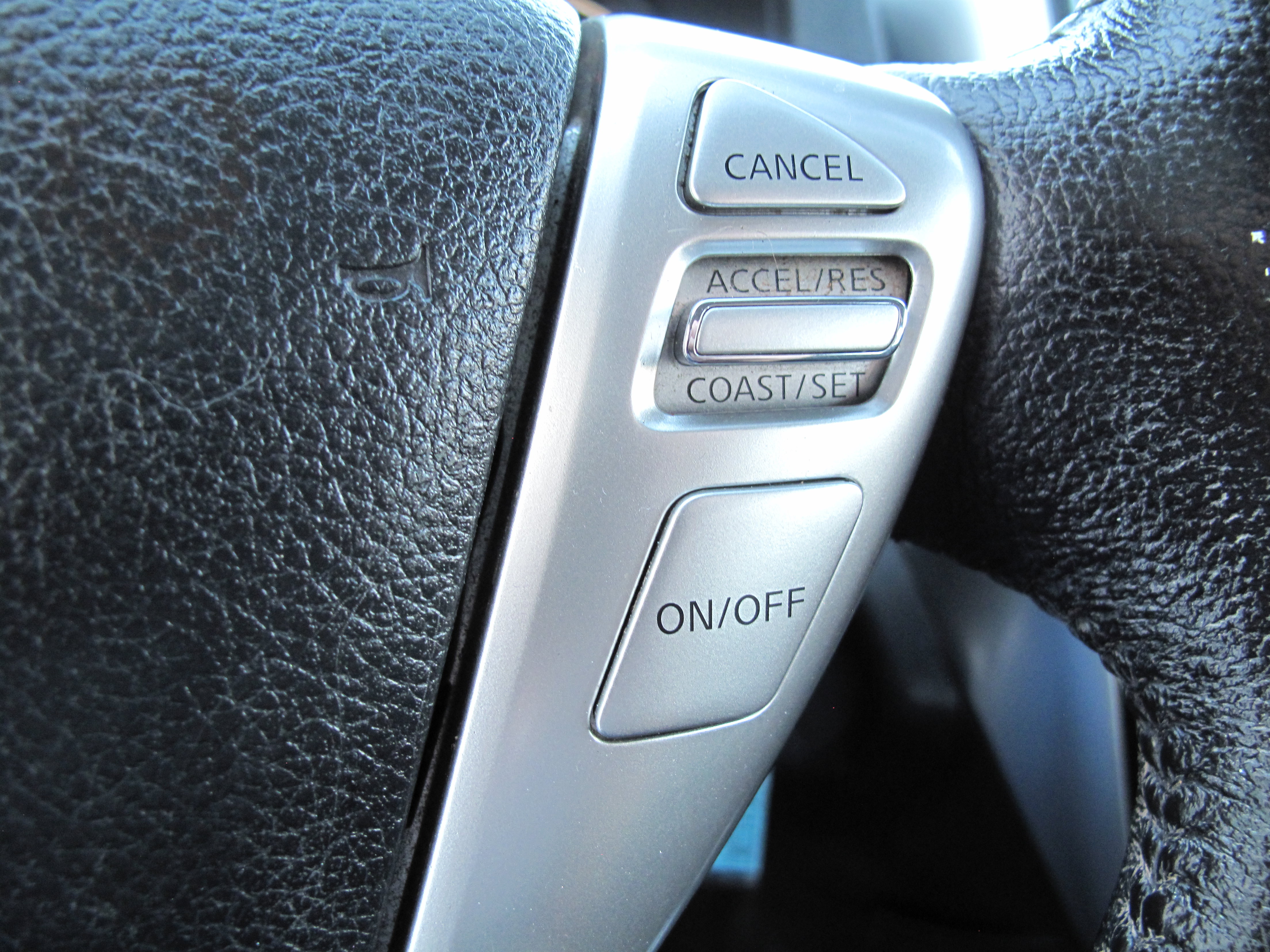 Used 2015 Nissan Versa Note SV w/ SV Convenience Package FWD image 18