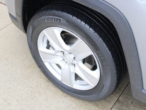 Certified 2022 Jeep Compass Latitude image 37