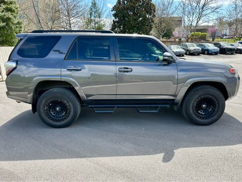 Used 2021 Toyota 4Runner TRD Off-Road Premium w/ Moonroof Package image 4