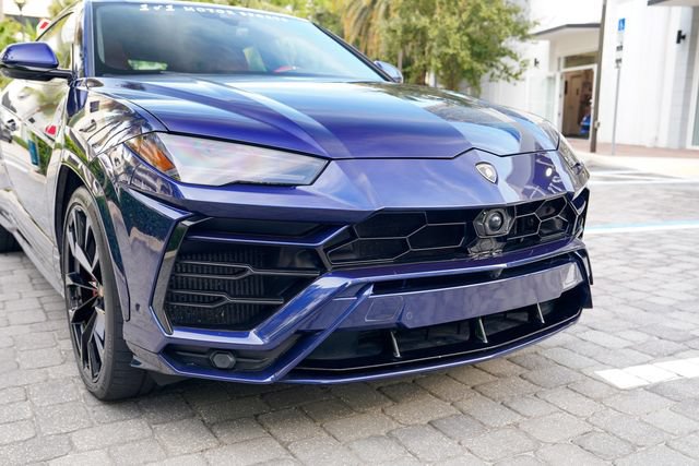 Used 2022 Lamborghini Urus AWD/4WD image 40