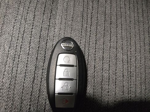Used 2021 Nissan Rogue SV FWD image 32