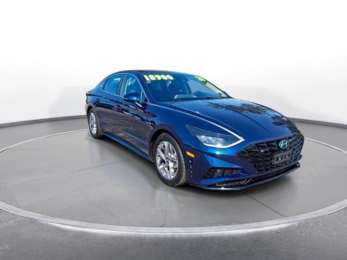 Used 2020 Hyundai Sonata SEL w/ Cargo Package FWD image 2