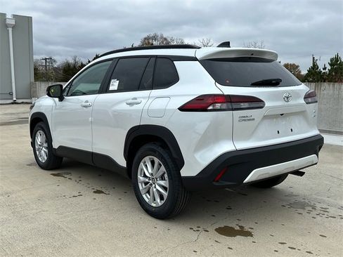 New 2026 Toyota Corolla Cross LE image 3