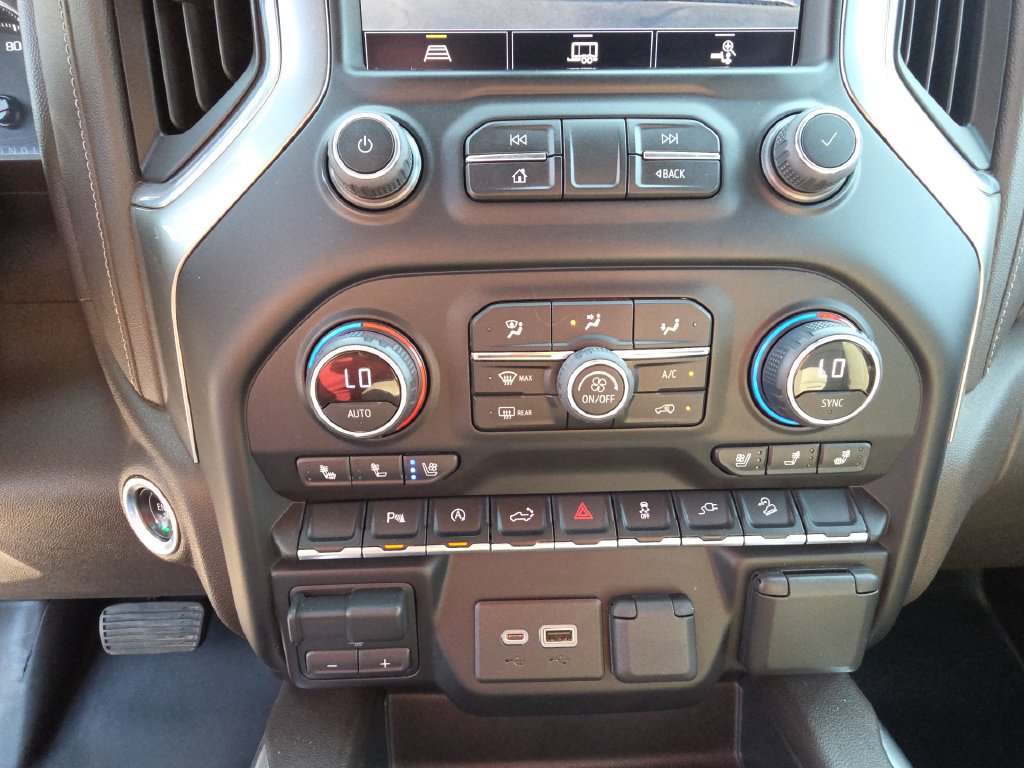 Used 2021 Chevrolet Silverado 1500 LTZ w/ Z71 Off-Road Package AWD/4WD image 24