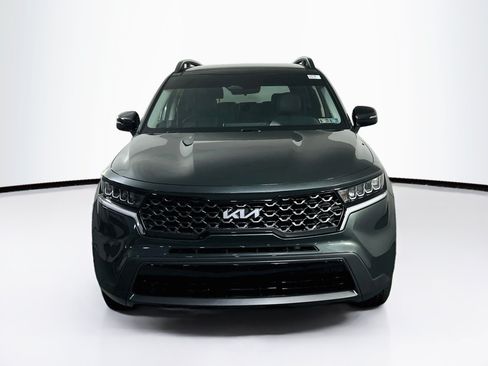 Used 2023 Kia Sorento S w/ Panoramic Sunroof Package AWD/4WD image 2