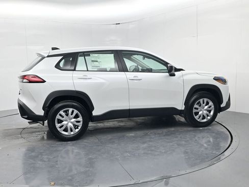 New 2026 Toyota Corolla Cross L image 8