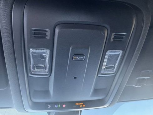 Used 2022 GMC Yukon SLE w/ Gmc Pro Safety Plus Package image 29