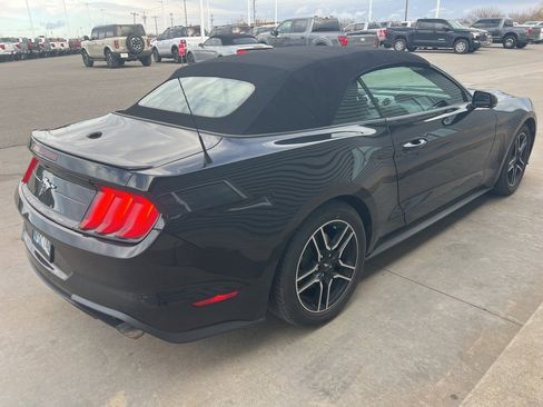 Used 2020 Ford Mustang Premium image 4