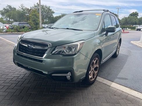 Used 2018 Subaru Forester 2.5i Touring AWD/4WD image 3