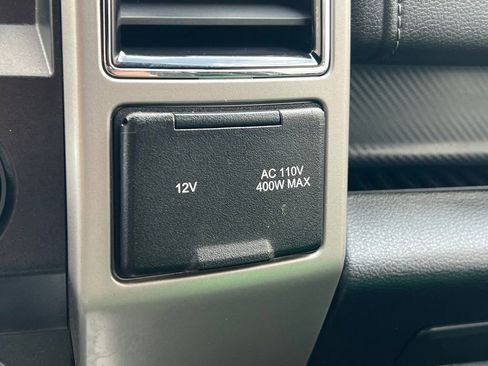 Used 2019 Ford F150 Lariat image 29