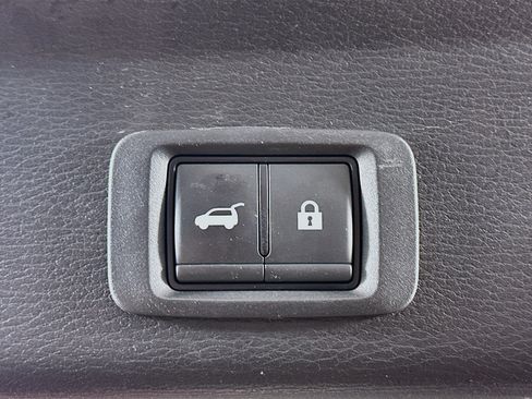 Used 2025 Mitsubishi Outlander SEL AWD/4WD image 32