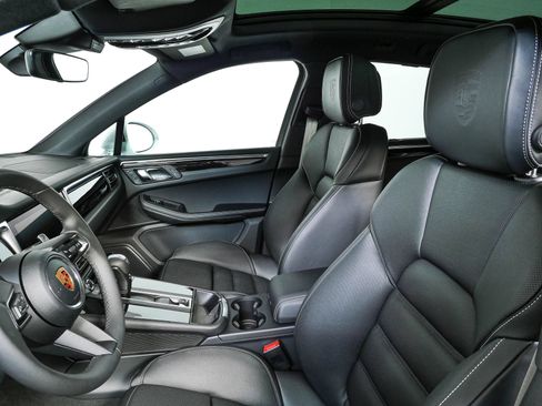 New 2026 Porsche Macan S AWD/4WD image 5