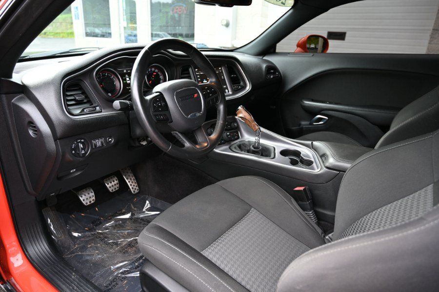Used 2017 Dodge Challenger R/T Scat Pack RWD image 16