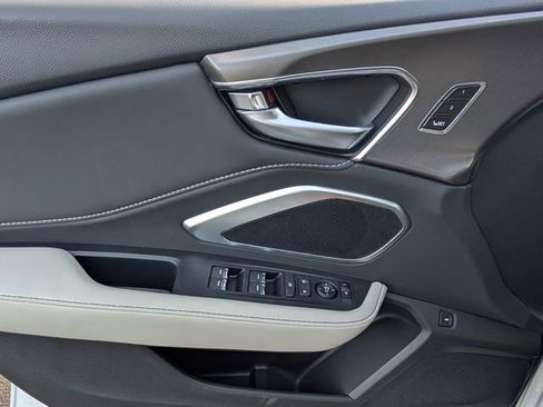 New 2026 Acura RDX SH-AWD image 12