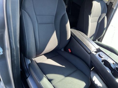 Used 2023 Nissan Rogue S image 28