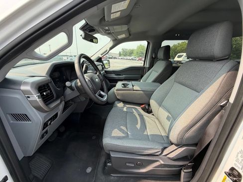 Used 2024 Ford F150 XLT AWD/4WD image 2