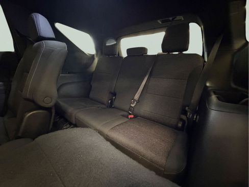 Used 2025 Chevrolet Traverse LT AWD/4WD image 28