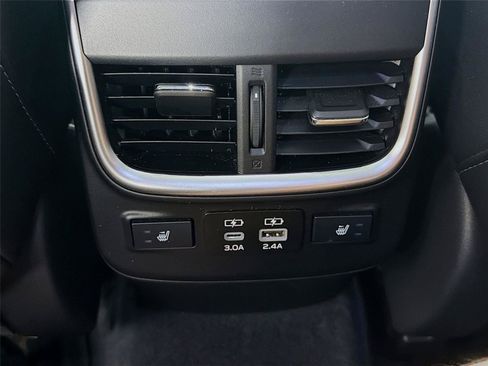 Used 2023 Subaru Outback Limited AWD/4WD image 28
