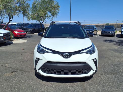 Used 2020 Toyota C-HR Limited FWD image 2