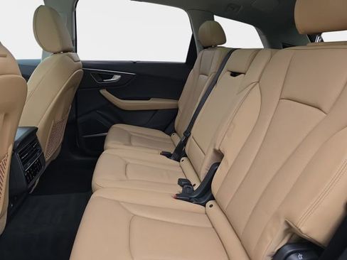 Used 2025 Audi Q7 3.0T Premium Plus w/ Premium Plus Package image 18