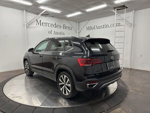 Used 2022 Volkswagen Taos SE image 5