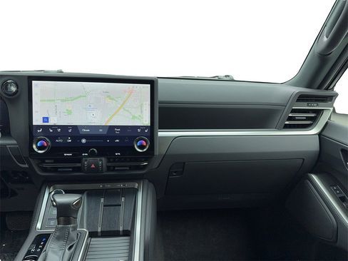 Used 2024 Lexus GX 550 image 20