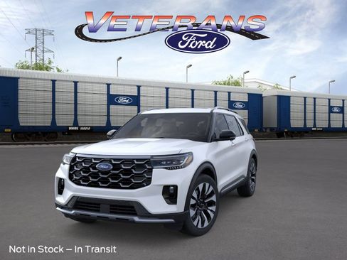 New 2026 Ford Explorer Platinum AWD/4WD image 1
