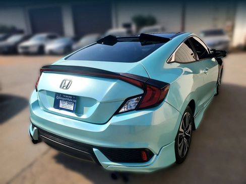 Used 2016 Honda Civic EX-L image 9