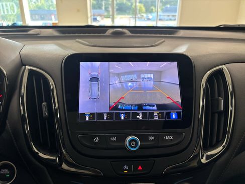 Used 2022 Chevrolet Equinox RS w/ RS Leather Package image 40