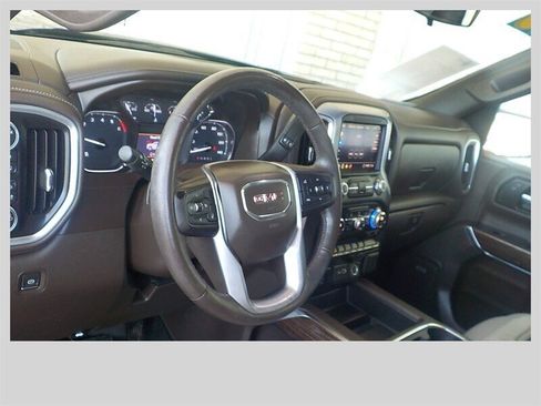 Used 2020 GMC Sierra 1500 Elevation w/ Elevation Value Package AWD/4WD image 8