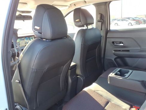 New 2026 Nissan Kicks SR image 28