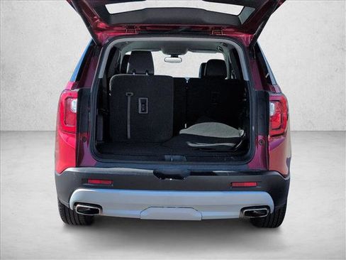 Used 2023 GMC Acadia SLT image 6
