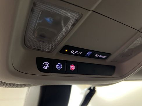 Used 2018 Chevrolet Equinox LT image 23