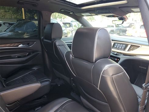 Certified 2023 Buick Enclave Avenir image 40