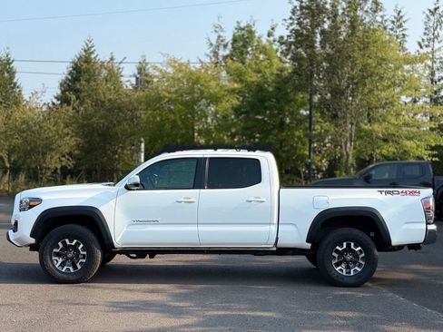 Used 2023 Toyota Tacoma TRD Off-Road AWD/4WD image 2