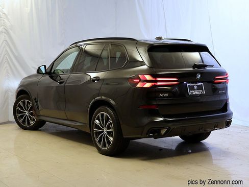 Certified 2024 BMW X5 xDrive40i w/ M Sport Package image 9