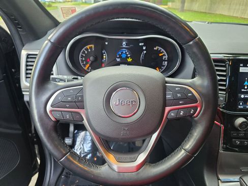 Used 2019 Jeep Grand Cherokee Limited image 29