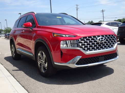 Used 2023 Hyundai Santa Fe SEL w/ Premium Package AWD/4WD image 6