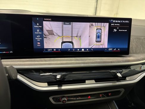 Used 2025 BMW X5 xDrive40i w/ M Sport Package image 29