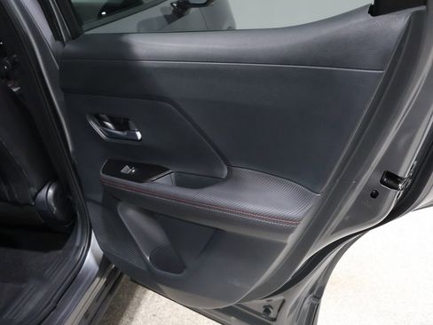 Used 2025 Nissan Kicks SR image 22