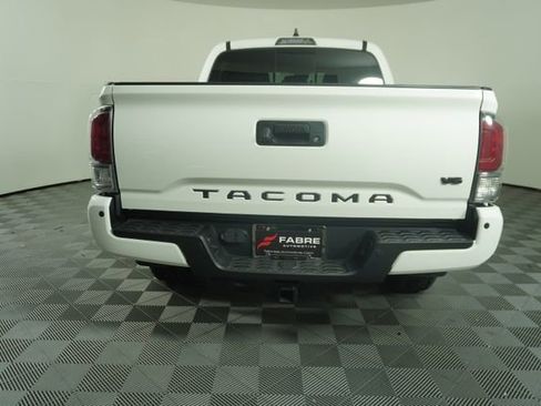 Used 2021 Toyota Tacoma TRD Off-Road w/ TRD Premium Off Road Package image 6