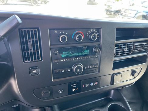Used 2018 Chevrolet Express 2500 Extended w/ Driver Convenience Package RWD image 36